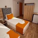 Kent Hotel 2*