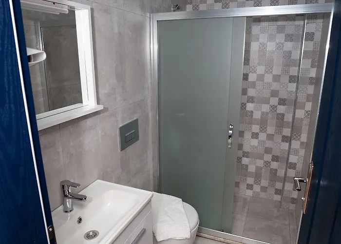 Kent 2* Φετιγιέ