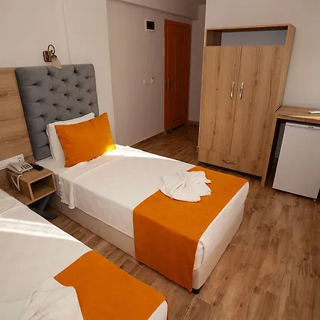 Kent Hotell 2*